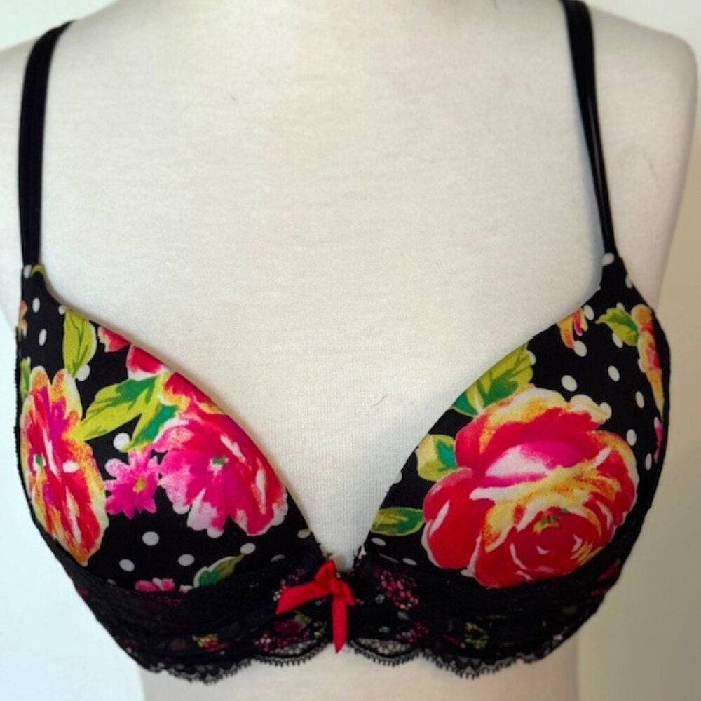 Victoria's Secret Very Sexy Push Up Bra, Floral/Lace, 36C